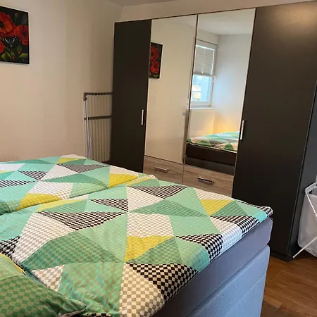 2 Zi-apartment Fauser Echterdingen-messe لينفلدن اشتردين
